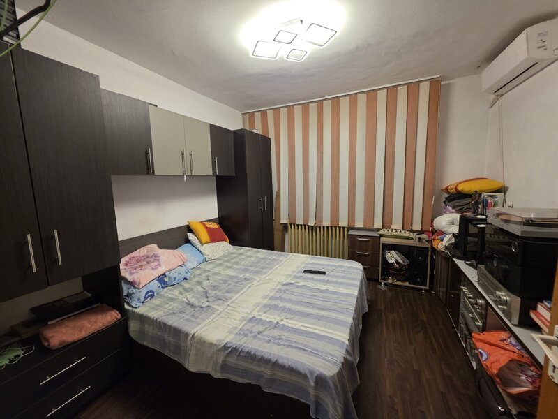 Theodor Pallady, 5 minute metrou 1 Decembrie 1918, pe strada Becatei